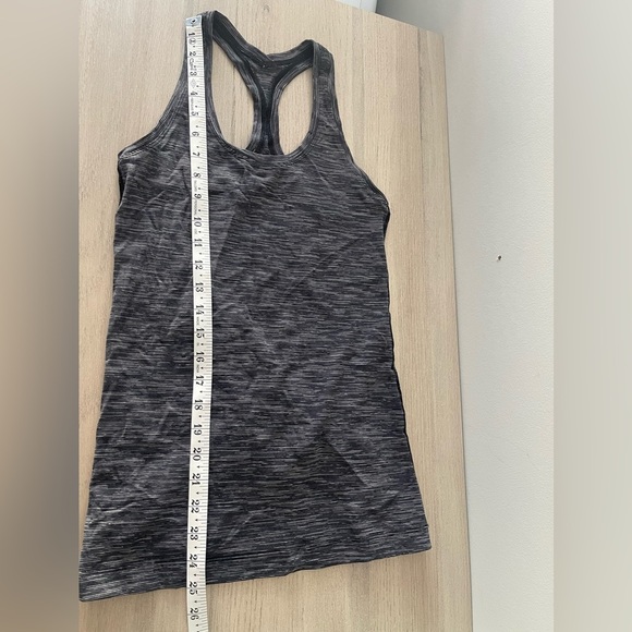 BUNDLE of (4) Gray/Blue Athletic Tanks Lululemon, Athleta, Title Nine Sz Small - Picture 15 of 16